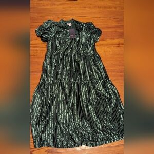 Belk Crown & Ivy Velvet Green Dress